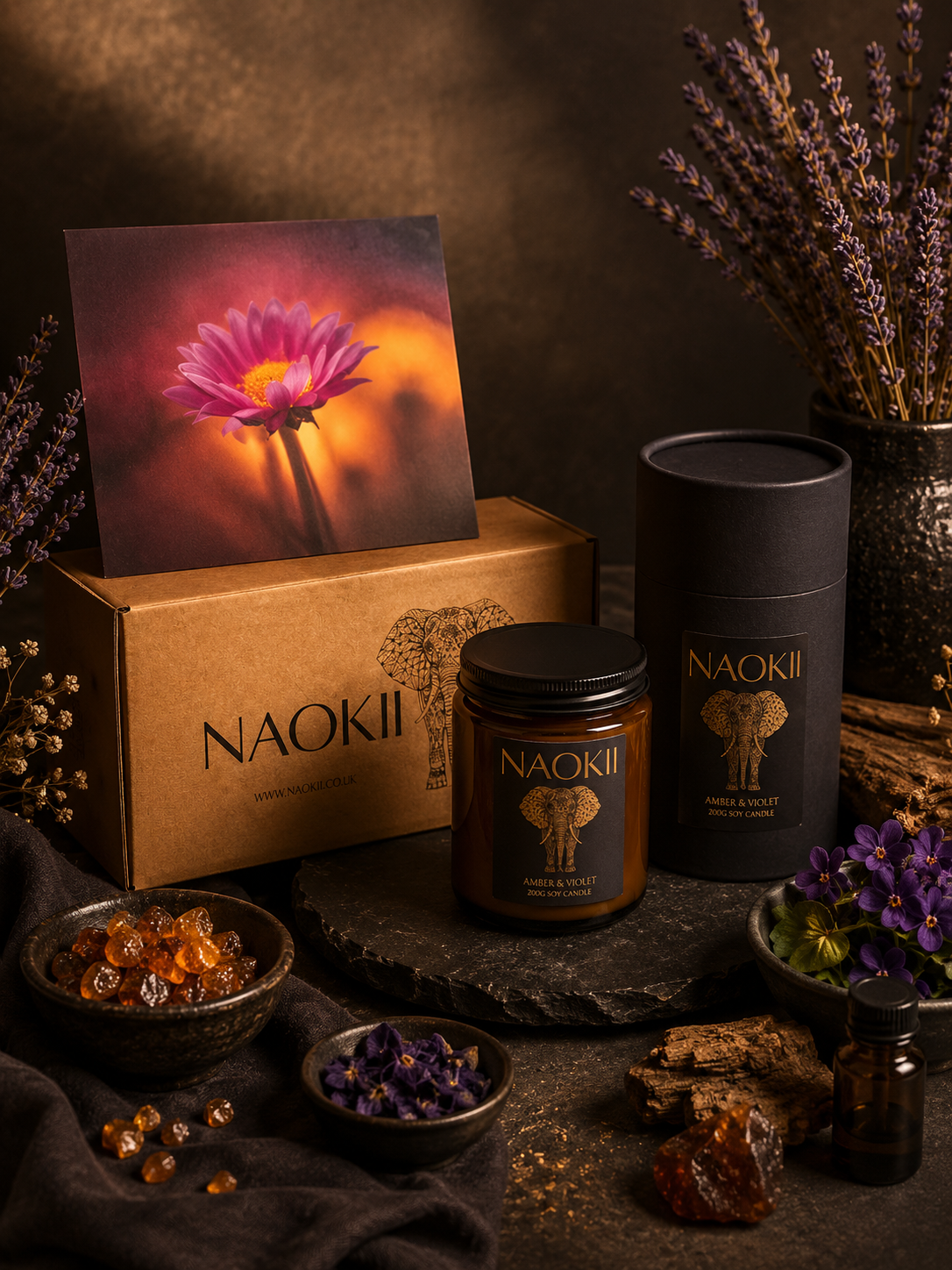 Candle | Amber & Violet | 200g Soy | Hand-Poured by Naokii